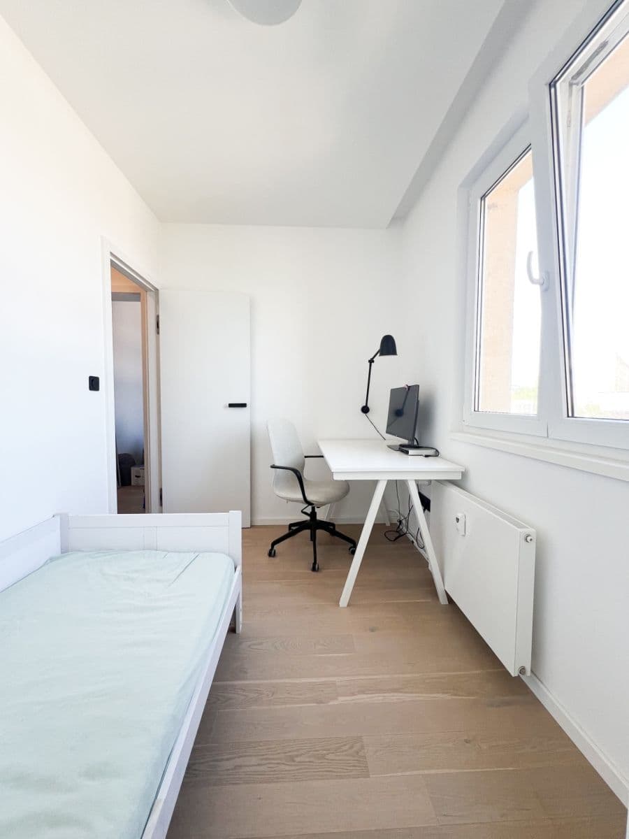 Pronájem bytu 3+kk 55 m², Angolská, Praha, Praha Pronájem bytu 3+kk 55 m², Angolská, Praha, Praha