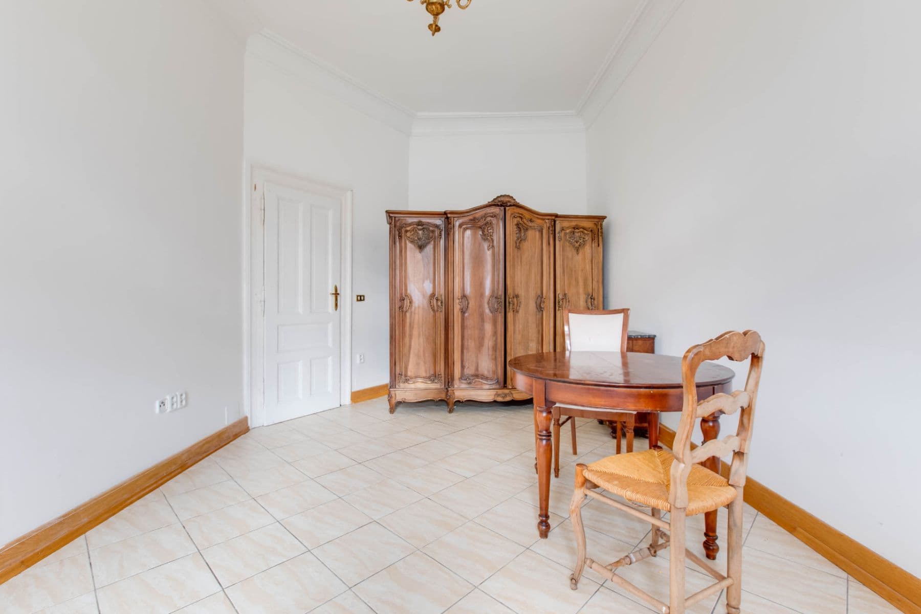 Pronájem bytu 3+1 83 m², Ruská, Praha, Praha Pronájem bytu 3+1 83 m², Ruská, Praha, Praha