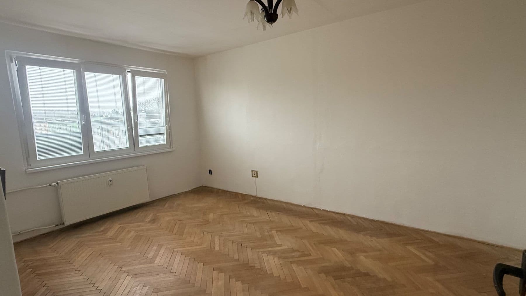 Prodej bytu 2+1 55 m², Jungmannova, Cheb, Karlovarský kraj Prodej bytu 2+1 55 m², Jungmannova, Cheb, Karlovarský kraj