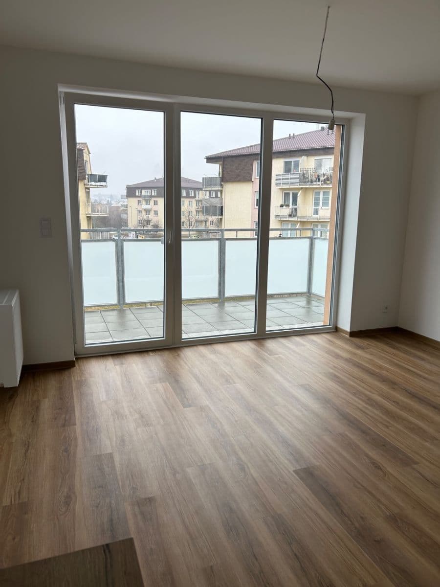 Pronájem bytu 1+kk 35 m², Topolová, Olomouc, Olomoucký kraj Pronájem bytu 1+kk 35 m², Topolová, Olomouc, Olomoucký kraj