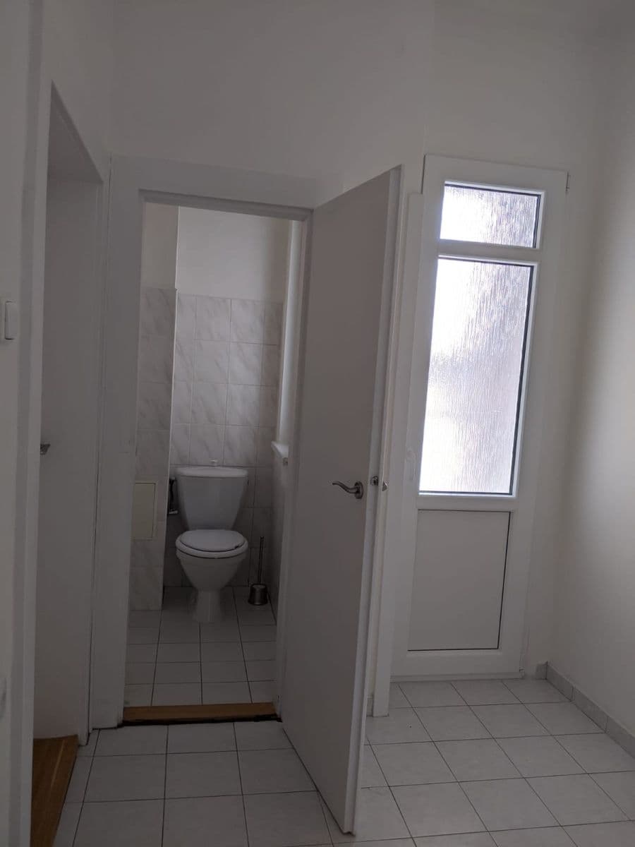 Pronájem bytu 2+kk 62 m², Josefa Čapka, Kladno, Středočeský kraj Pronájem bytu 2+kk 62 m², Josefa Čapka, Kladno, Středočeský kraj