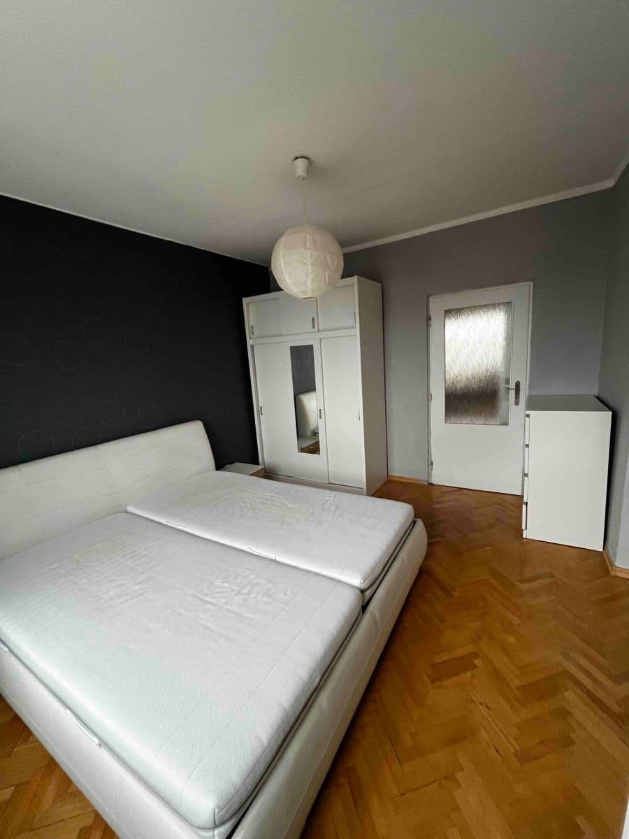 Pronájem bytu 2+1 56 m², Jahodová, Praha, Praha Pronájem bytu 2+1 56 m², Jahodová, Praha, Praha