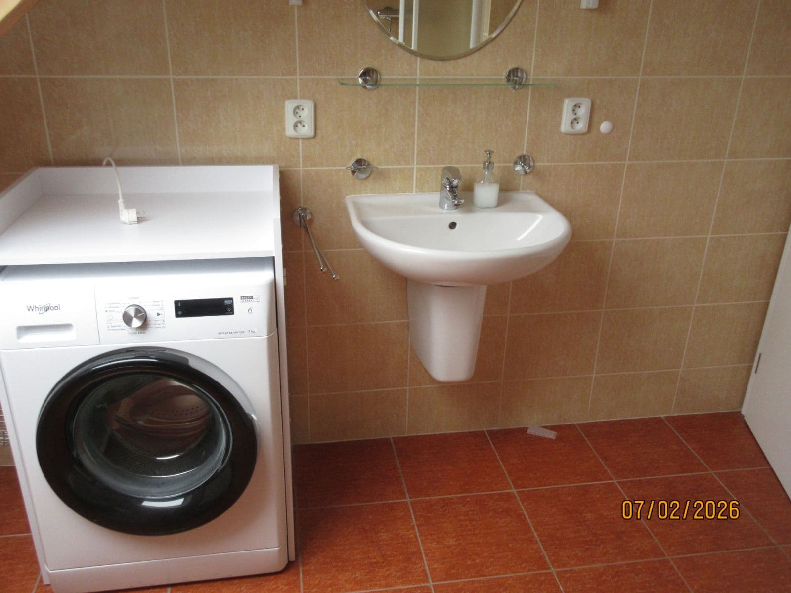 Pronájem bytu 1+1 62 m², Pod Děvínem, Praha, Praha Pronájem bytu 1+1 62 m², Pod Děvínem, Praha, Praha