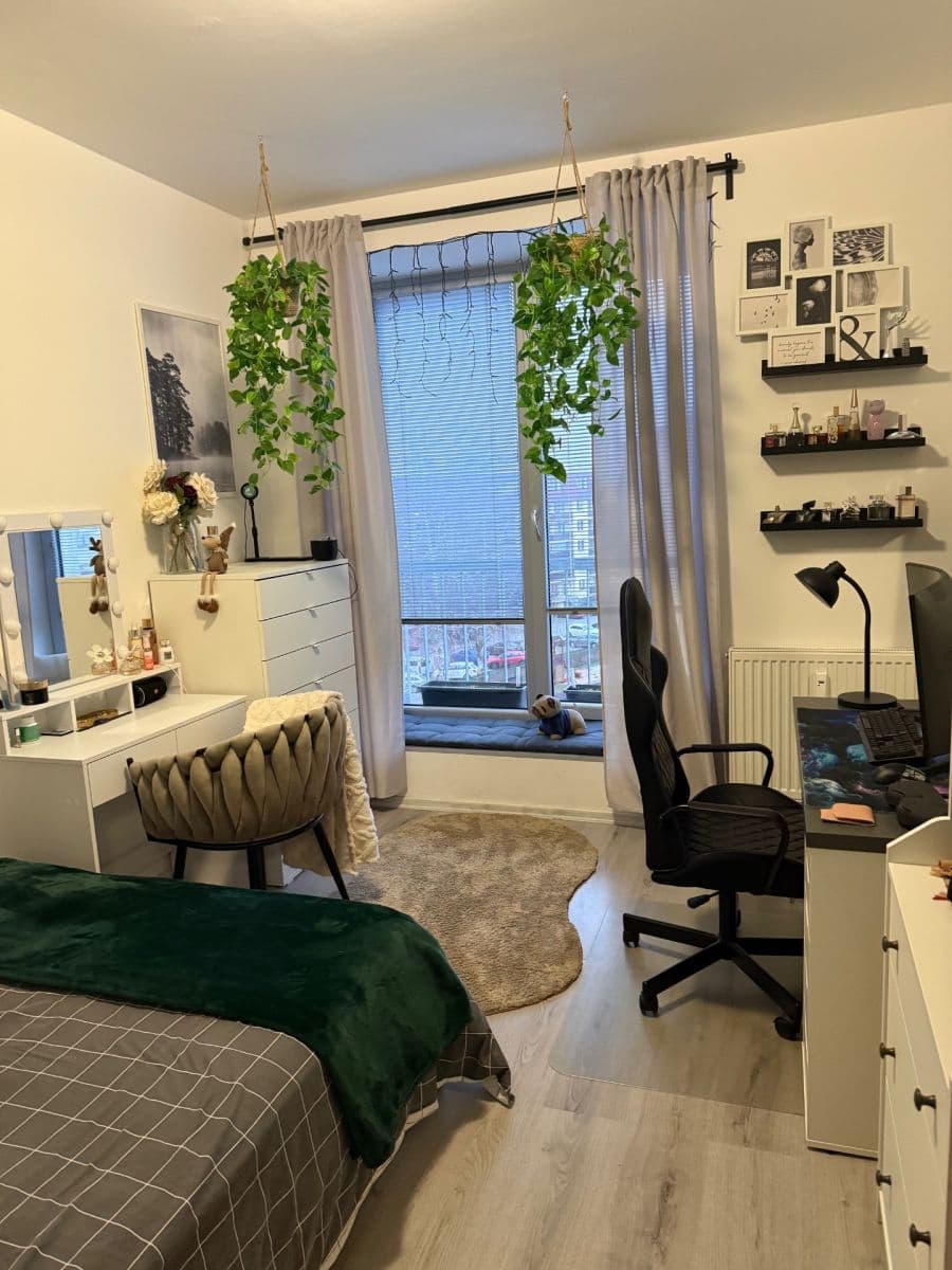 Prodej bytu 3+kk 63 m², Višňová, Milovice, Středočeský kraj Prodej bytu 3+kk 63 m², Višňová, Milovice, Středočeský kraj