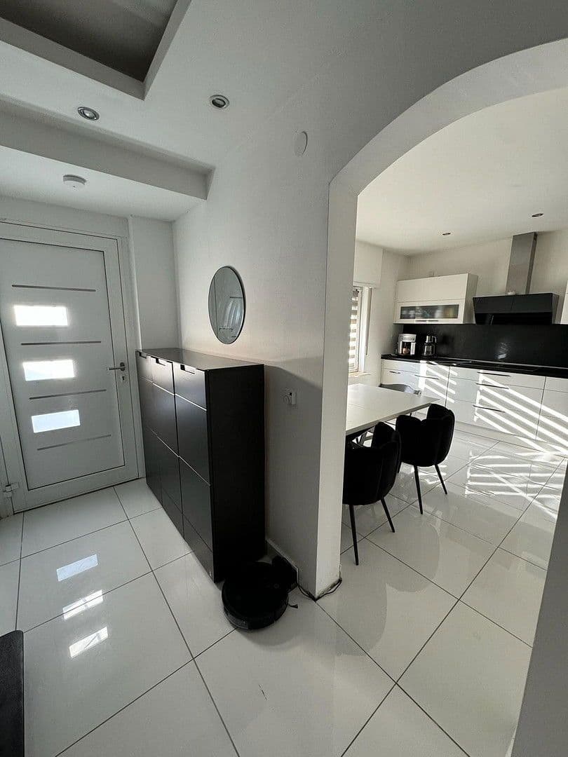 Prodej domu 100 m², pozemek 119 m², Hockenheim, Bádensko-Württembersko Prodej domu 100 m², pozemek 119 m², Hockenheim, Bádensko-Württembersko