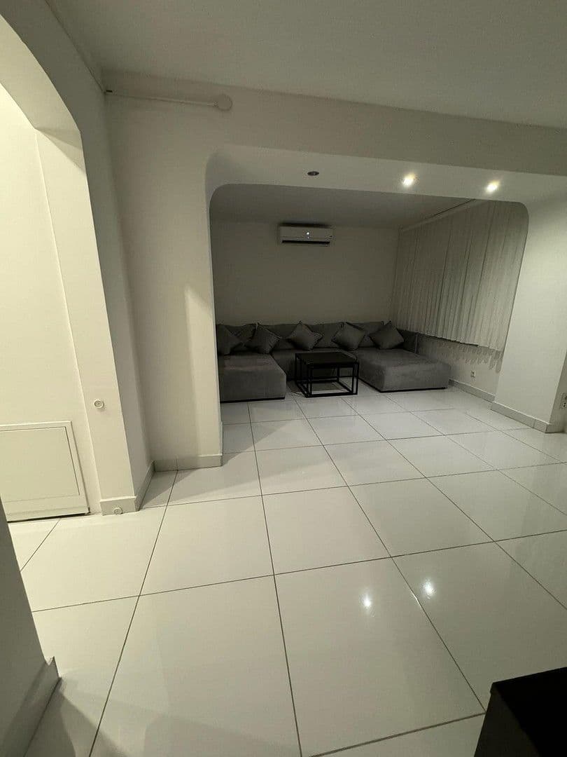 Prodej domu 100 m², pozemek 119 m², Hockenheim, Bádensko-Württembersko Prodej domu 100 m², pozemek 119 m², Hockenheim, Bádensko-Württembersko