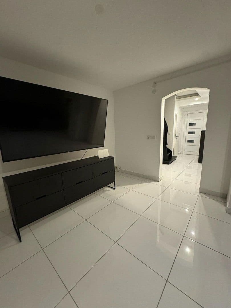 Prodej domu 100 m², pozemek 119 m², Hockenheim, Bádensko-Württembersko Prodej domu 100 m², pozemek 119 m², Hockenheim, Bádensko-Württembersko