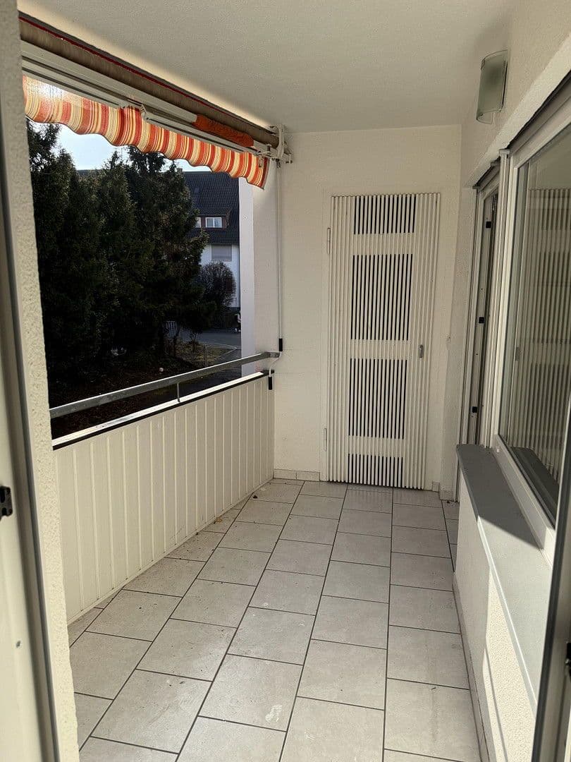 Pronájem bytu 3+1 76 m², Stuttgart, Bádensko-Württembersko Pronájem bytu 3+1 76 m², Stuttgart, Bádensko-Württembersko