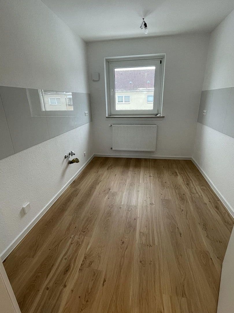 Pronájem bytu 3+1 75 m², Ortelsburger Weg, Sarstedt, Dolní Sasko Pronájem bytu 3+1 75 m², Ortelsburger Weg, Sarstedt, Dolní Sasko