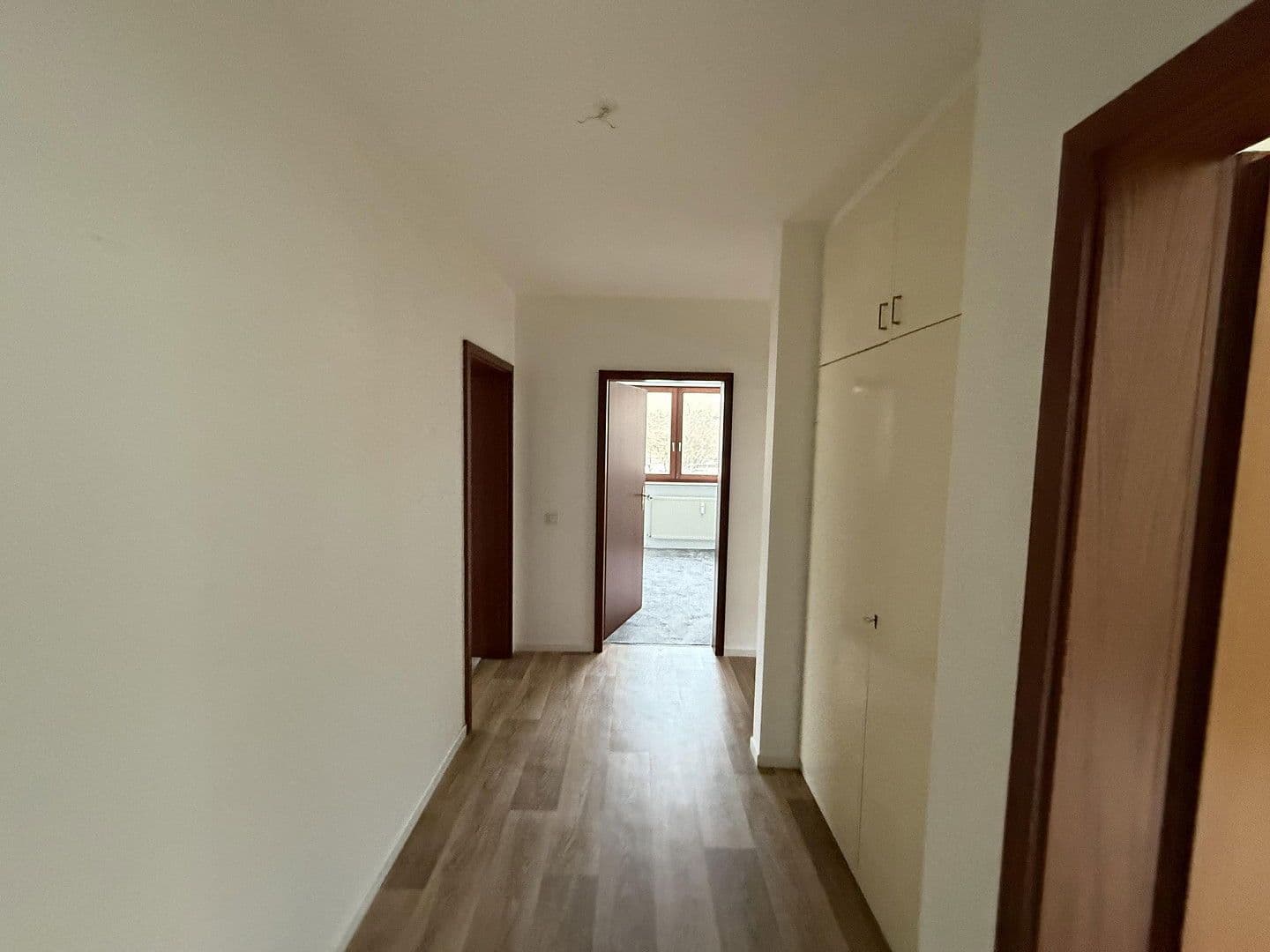 Pronájem bytu 3+1 80 m², Petersdorfstraße, Hamburg, Hamburg Pronájem bytu 3+1 80 m², Petersdorfstraße, Hamburg, Hamburg