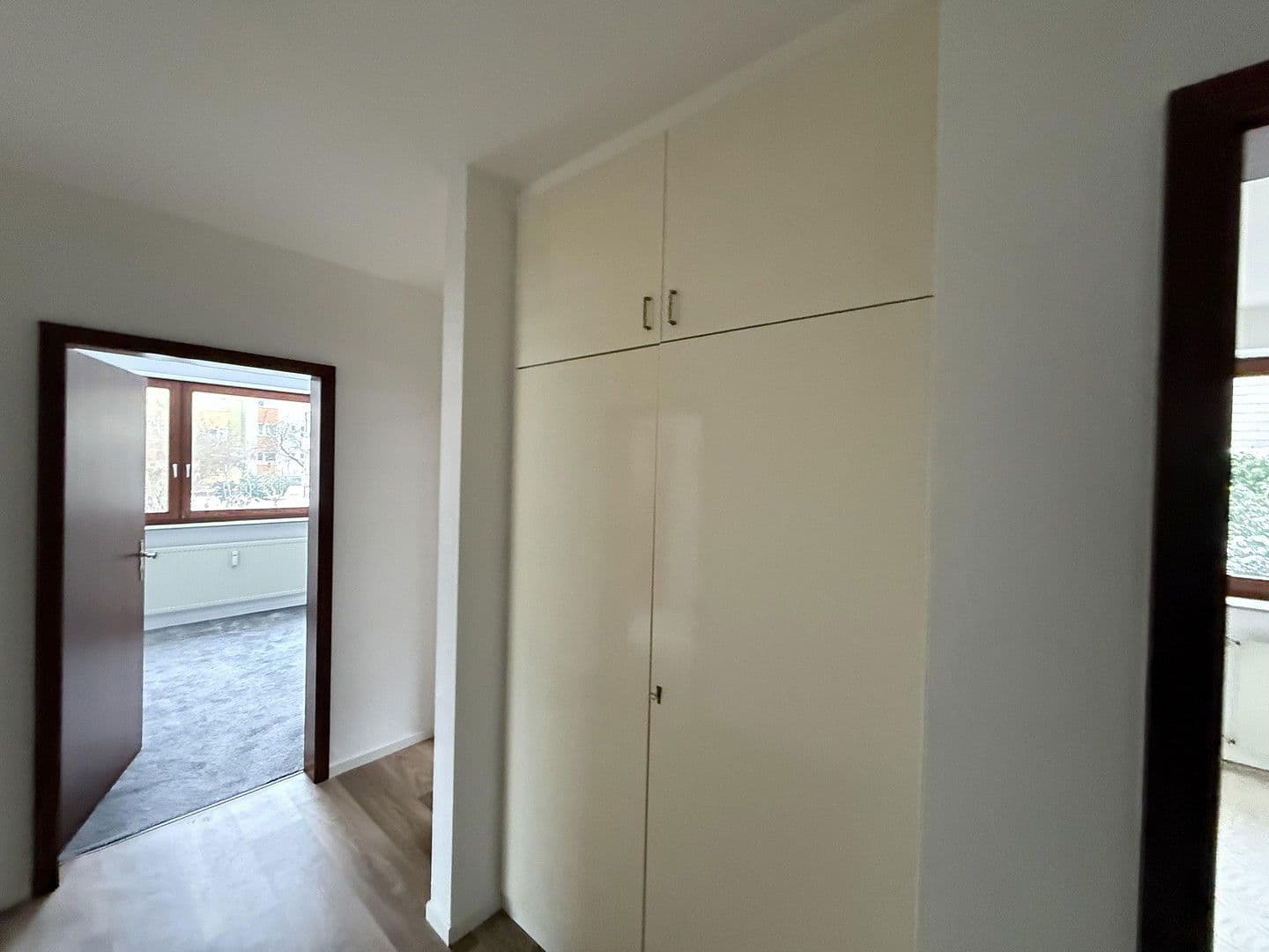 Pronájem bytu 3+1 80 m², Petersdorfstraße, Hamburg, Hamburg Pronájem bytu 3+1 80 m², Petersdorfstraße, Hamburg, Hamburg