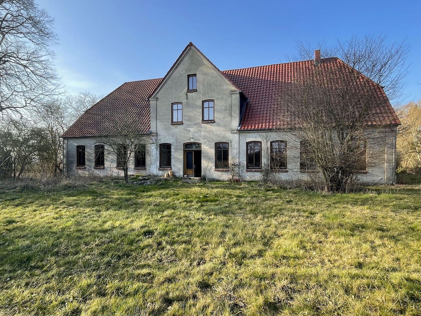 Prodej domu 700 m², pozemek 15.200 m², Dorfstraße 2, Damshagen, Mecklenburg-Vorpommern Prodej domu 700 m², pozemek 15.200 m², Dorfstraße 2, Damshagen, Mecklenburg-Vorpommern
