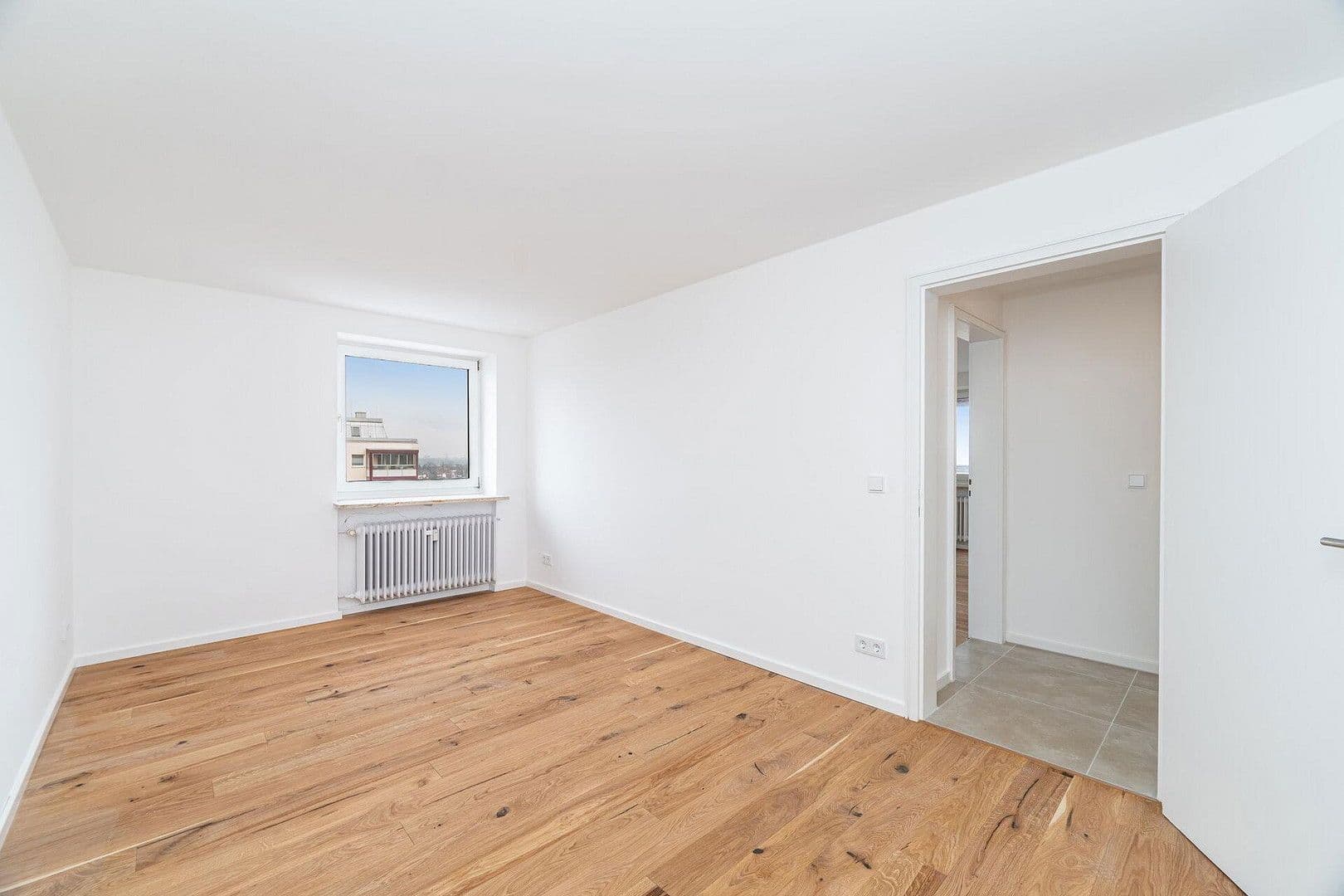 Prodej bytu 3+1 74 m², Germering, Bavorsko Prodej bytu 3+1 74 m², Germering, Bavorsko