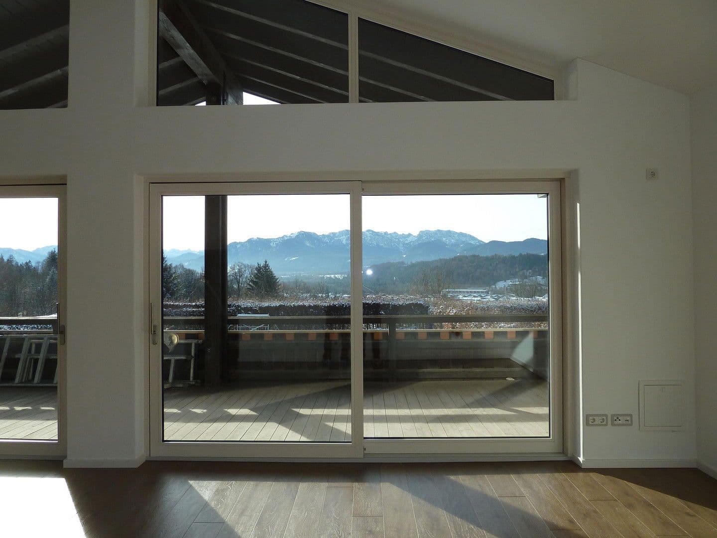 Pronájem bytu 4+1 151 m², Gaißacher Straße 82, 83646 Bad Tölz, Bavorsko Pronájem bytu 4+1 151 m², Gaißacher Straße 82, 83646 Bad Tölz, Bavorsko