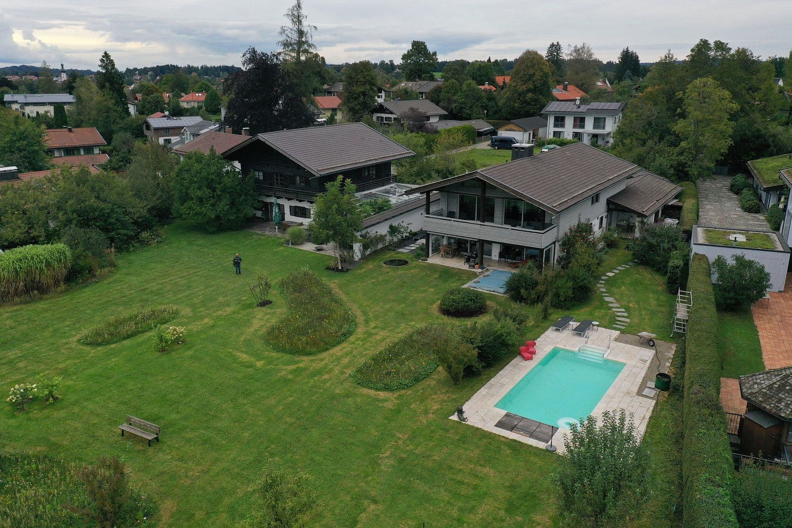 Pronájem bytu 4+1 151 m², Gaißacher Straße 82, 83646 Bad Tölz, Bavorsko Pronájem bytu 4+1 151 m², Gaißacher Straße 82, 83646 Bad Tölz, Bavorsko