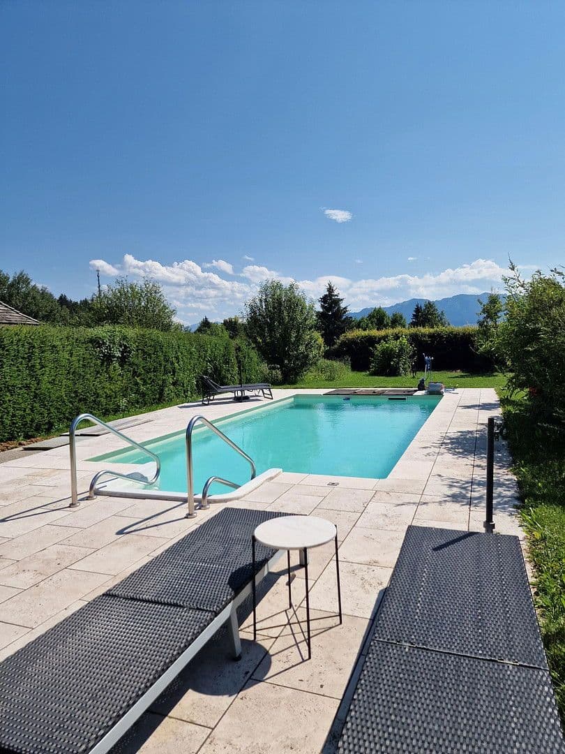 Pronájem bytu 4+1 151 m², Gaißacher Straße 82, 83646 Bad Tölz, Bavorsko Pronájem bytu 4+1 151 m², Gaißacher Straße 82, 83646 Bad Tölz, Bavorsko