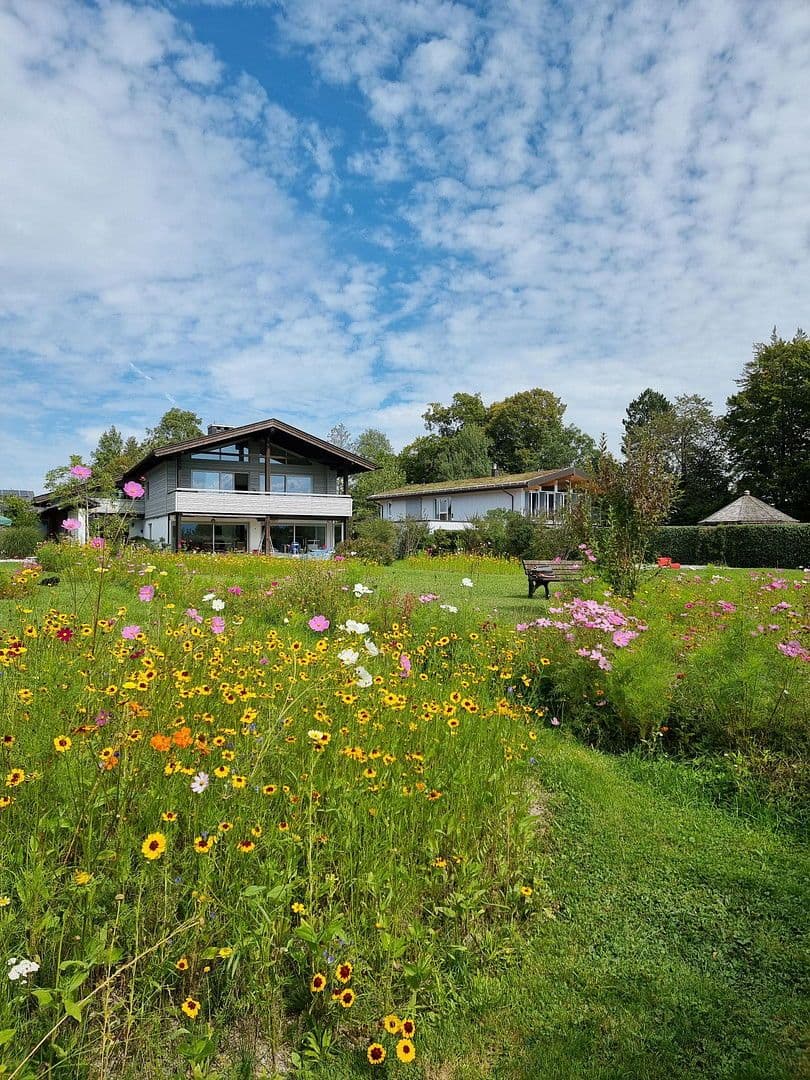 Pronájem bytu 4+1 151 m², Gaißacher Straße 82, 83646 Bad Tölz, Bavorsko Pronájem bytu 4+1 151 m², Gaißacher Straße 82, 83646 Bad Tölz, Bavorsko