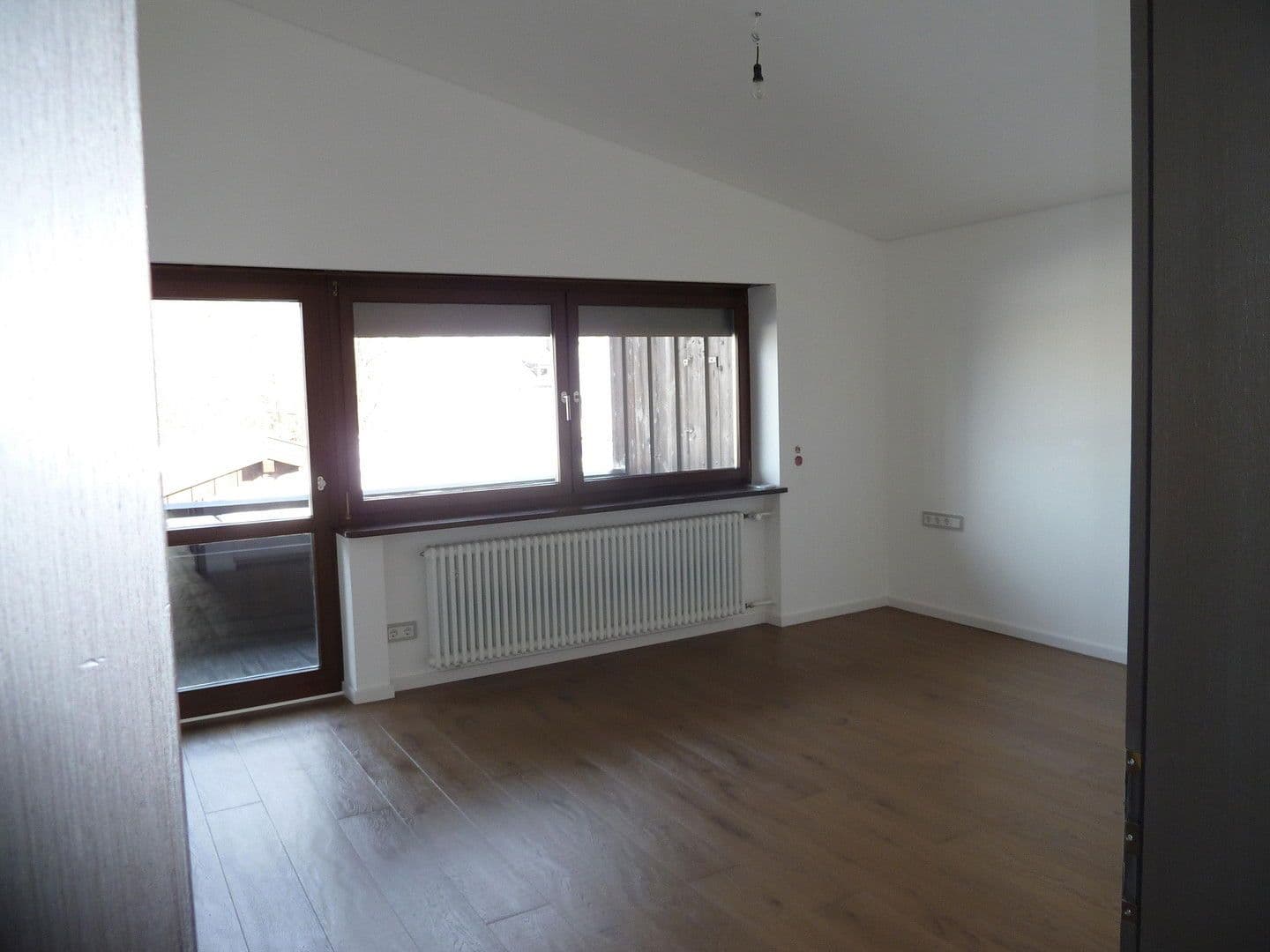 Pronájem bytu 4+1 151 m², Gaißacher Straße 82, 83646 Bad Tölz, Bavorsko Pronájem bytu 4+1 151 m², Gaißacher Straße 82, 83646 Bad Tölz, Bavorsko