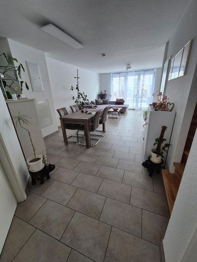 Pronájem domu 141 m², pozemek 180 m², Theodor-Heuss-Str. 37d, Taunusstein, Hessen Pronájem domu 141 m², pozemek 180 m², Theodor-Heuss-Str. 37d, Taunusstein, Hessen