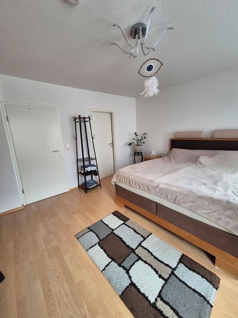 Pronájem domu 141 m², pozemek 180 m², Theodor-Heuss-Str. 37d, Taunusstein, Hessen Pronájem domu 141 m², pozemek 180 m², Theodor-Heuss-Str. 37d, Taunusstein, Hessen