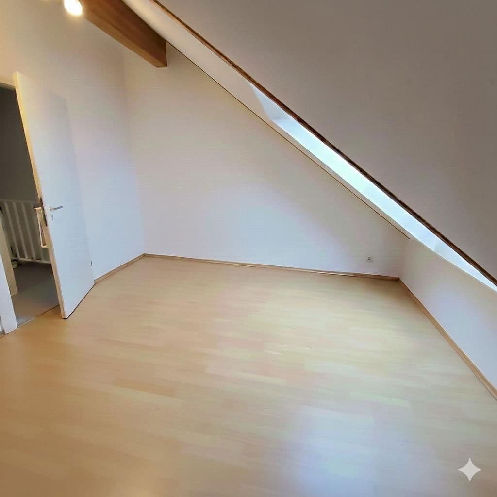 Pronájem domu 141 m², pozemek 180 m², Theodor-Heuss-Str. 37d, Taunusstein, Hessen Pronájem domu 141 m², pozemek 180 m², Theodor-Heuss-Str. 37d, Taunusstein, Hessen