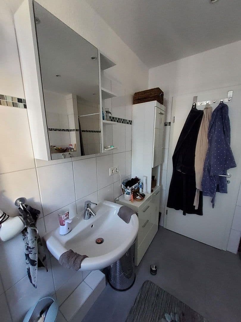 Pronájem domu 141 m², pozemek 180 m², Theodor-Heuss-Str. 37d, Taunusstein, Hessen Pronájem domu 141 m², pozemek 180 m², Theodor-Heuss-Str. 37d, Taunusstein, Hessen