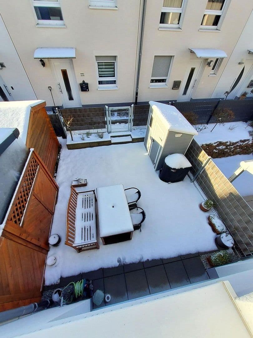 Pronájem domu 141 m², pozemek 180 m², Theodor-Heuss-Str. 37d, Taunusstein, Hessen Pronájem domu 141 m², pozemek 180 m², Theodor-Heuss-Str. 37d, Taunusstein, Hessen