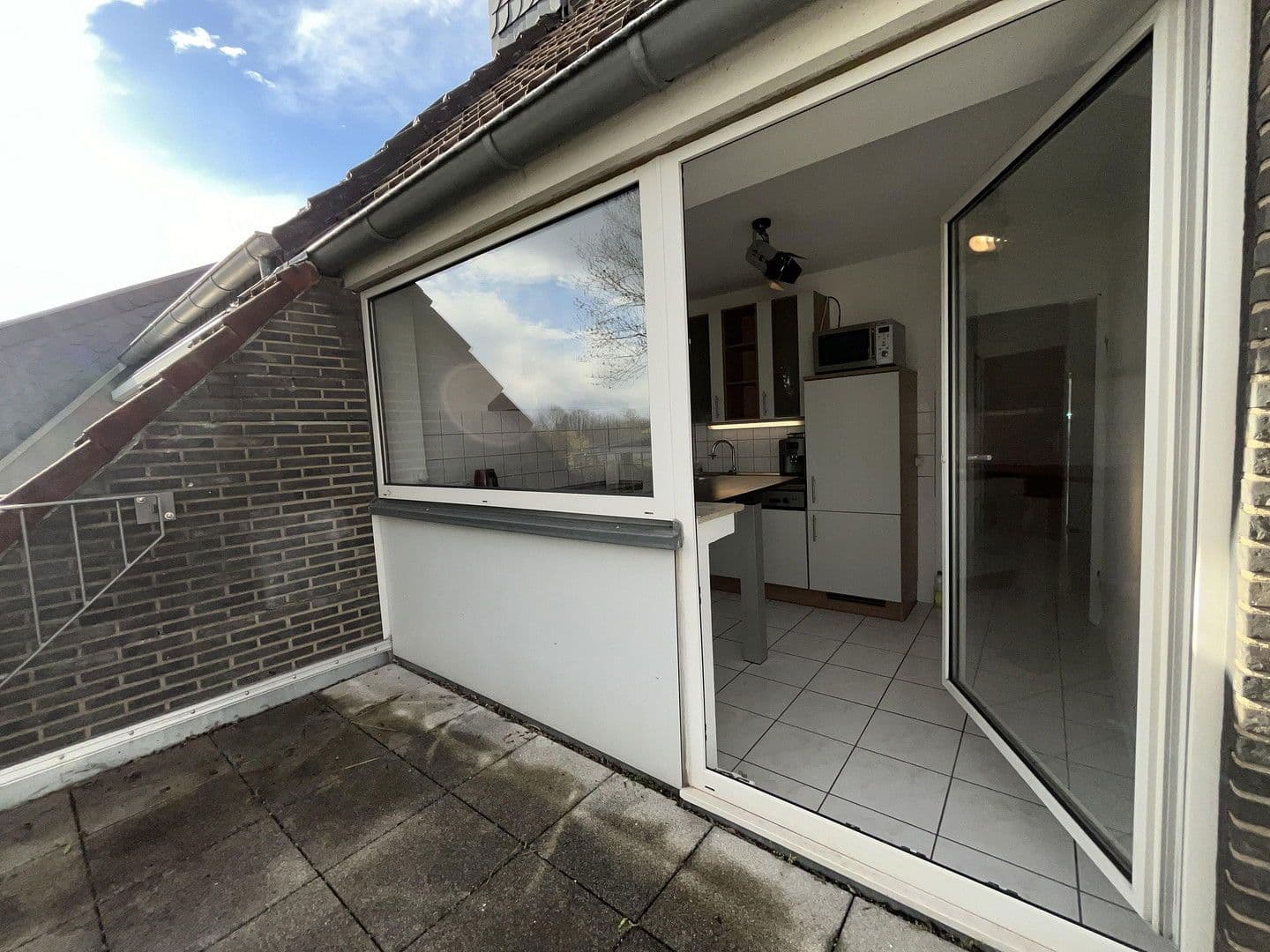 Prodej bytu 2+1 64 m², Bedburger Straße 6, Düsseldorf, Severní Porýní-Vestfálsko Prodej bytu 2+1 64 m², Bedburger Straße 6, Düsseldorf, Severní Porýní-Vestfálsko