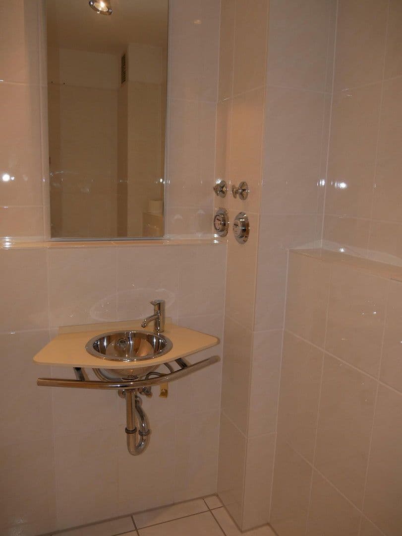 Prodej bytu 2+1 85 m², Eckerkamp 8, Wellingsbüttel, Hamburg Prodej bytu 2+1 85 m², Eckerkamp 8, Wellingsbüttel, Hamburg