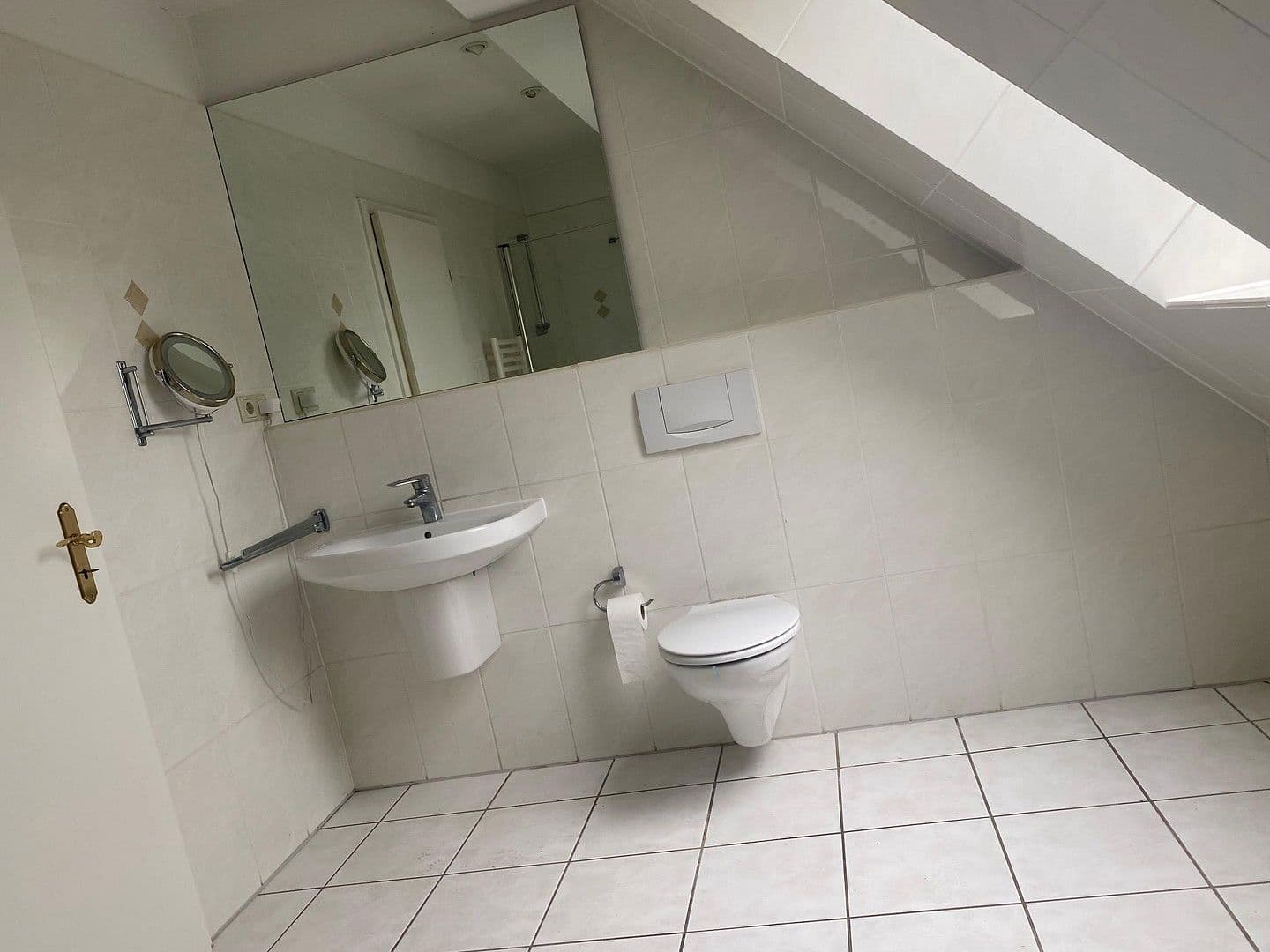 Prodej bytu 2+1 85 m², Eckerkamp 8, Wellingsbüttel, Hamburg Prodej bytu 2+1 85 m², Eckerkamp 8, Wellingsbüttel, Hamburg