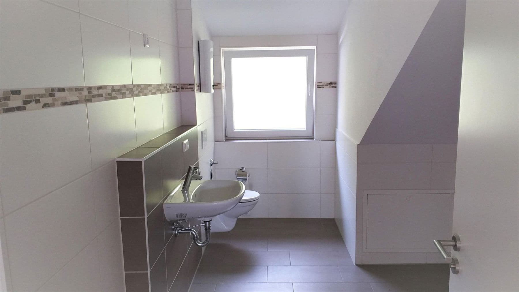 Pronájem bytu 3+1 60 m², Schwäbisch Gmünd, Bádensko-Württembersko Pronájem bytu 3+1 60 m², Schwäbisch Gmünd, Bádensko-Württembersko