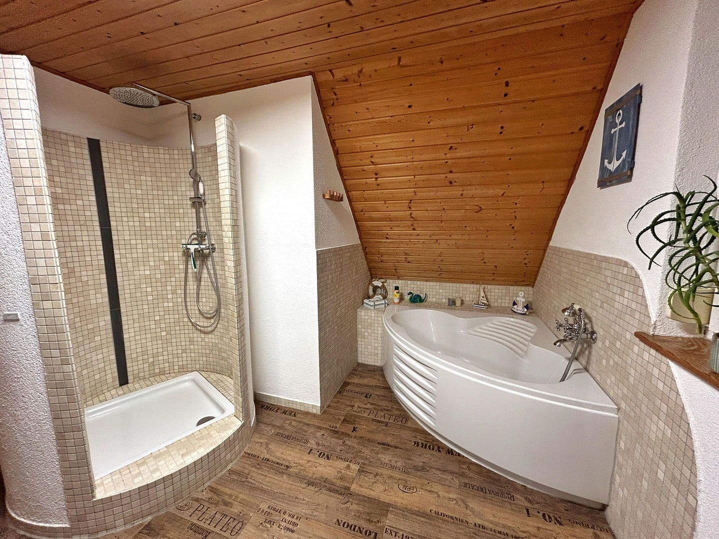 Prodej domu 120 m², pozemek 618 m², Aalen, Bádensko-Württembersko Prodej domu 120 m², pozemek 618 m², Aalen, Bádensko-Württembersko