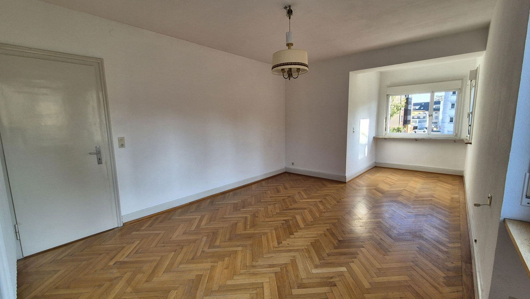 Pronájem bytu 4+1 120 m², Bad Säckingen, Bádensko-Württembersko Pronájem bytu 4+1 120 m², Bad Säckingen, Bádensko-Württembersko