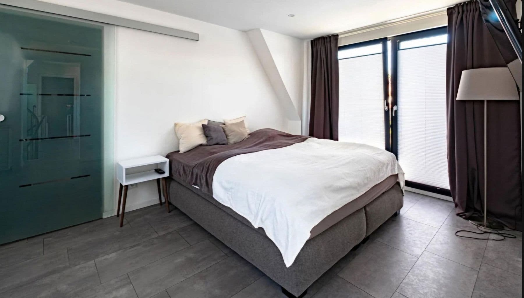 Prodej domu 140 m², pozemek 576 m², Similiberg 1, Hamburg, Hamburg Prodej domu 140 m², pozemek 576 m², Similiberg 1, Hamburg, Hamburg