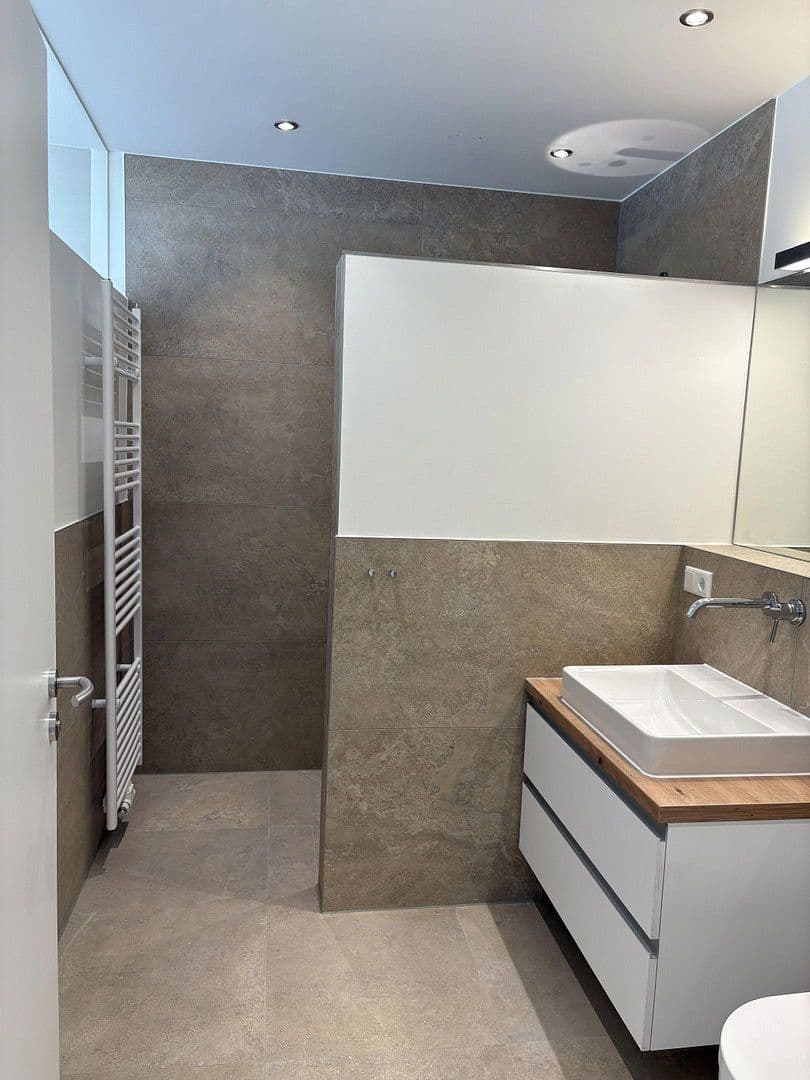 Pronájem bytu 3+1 79 m², Legden, Severní Porýní-Vestfálsko Pronájem bytu 3+1 79 m², Legden, Severní Porýní-Vestfálsko