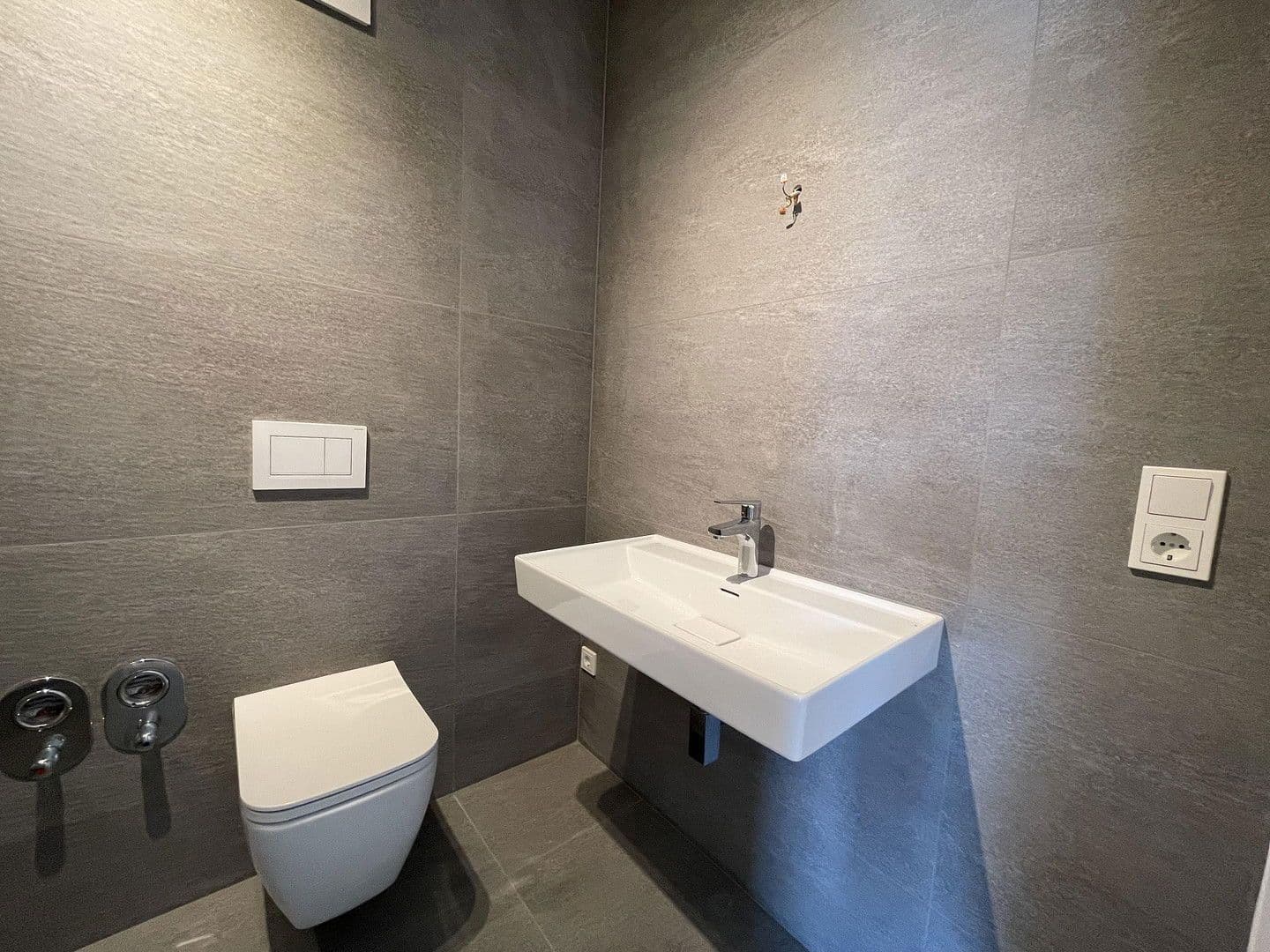 Pronájem bytu 2+1 75 m², Kirschblütenweg 11, Düsseldorf, Severní Porýní-Vestfálsko Pronájem bytu 2+1 75 m², Kirschblütenweg 11, Düsseldorf, Severní Porýní-Vestfálsko