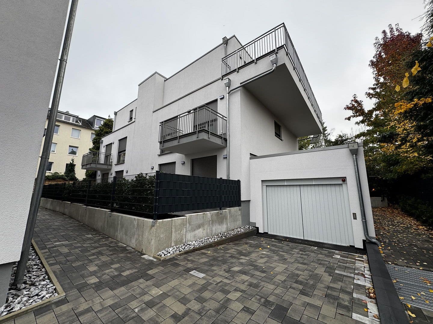 Pronájem bytu 2+1 75 m², Kirschblütenweg 11, Düsseldorf, Severní Porýní-Vestfálsko Pronájem bytu 2+1 75 m², Kirschblütenweg 11, Düsseldorf, Severní Porýní-Vestfálsko