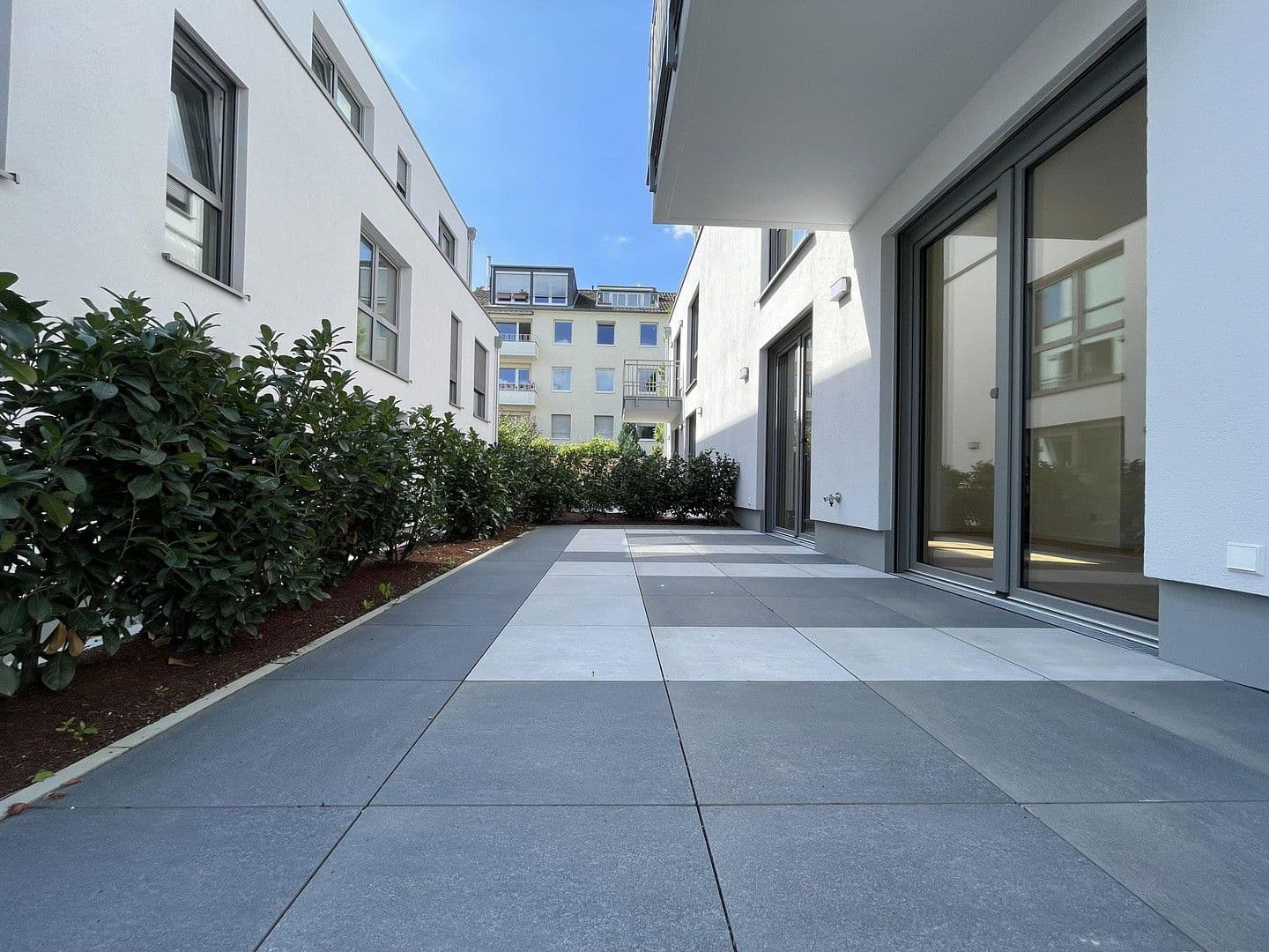 Pronájem bytu 2+1 75 m², Kirschblütenweg 11, Düsseldorf, Severní Porýní-Vestfálsko Pronájem bytu 2+1 75 m², Kirschblütenweg 11, Düsseldorf, Severní Porýní-Vestfálsko