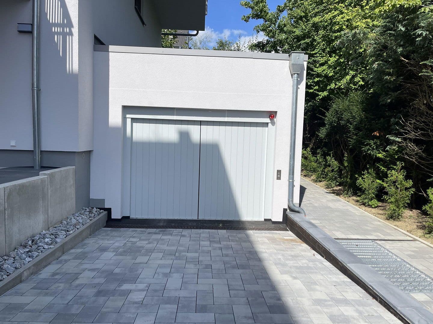 Pronájem bytu 2+1 75 m², Kirschblütenweg 11, Düsseldorf, Severní Porýní-Vestfálsko Pronájem bytu 2+1 75 m², Kirschblütenweg 11, Düsseldorf, Severní Porýní-Vestfálsko