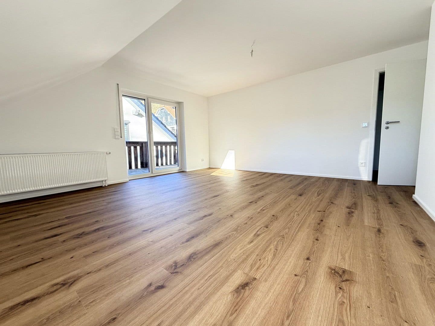 Prodej bytu 3+1 95 m², Bornhausweg 15, Freudenberg, Severní Porýní-Vestfálsko Prodej bytu 3+1 95 m², Bornhausweg 15, Freudenberg, Severní Porýní-Vestfálsko
