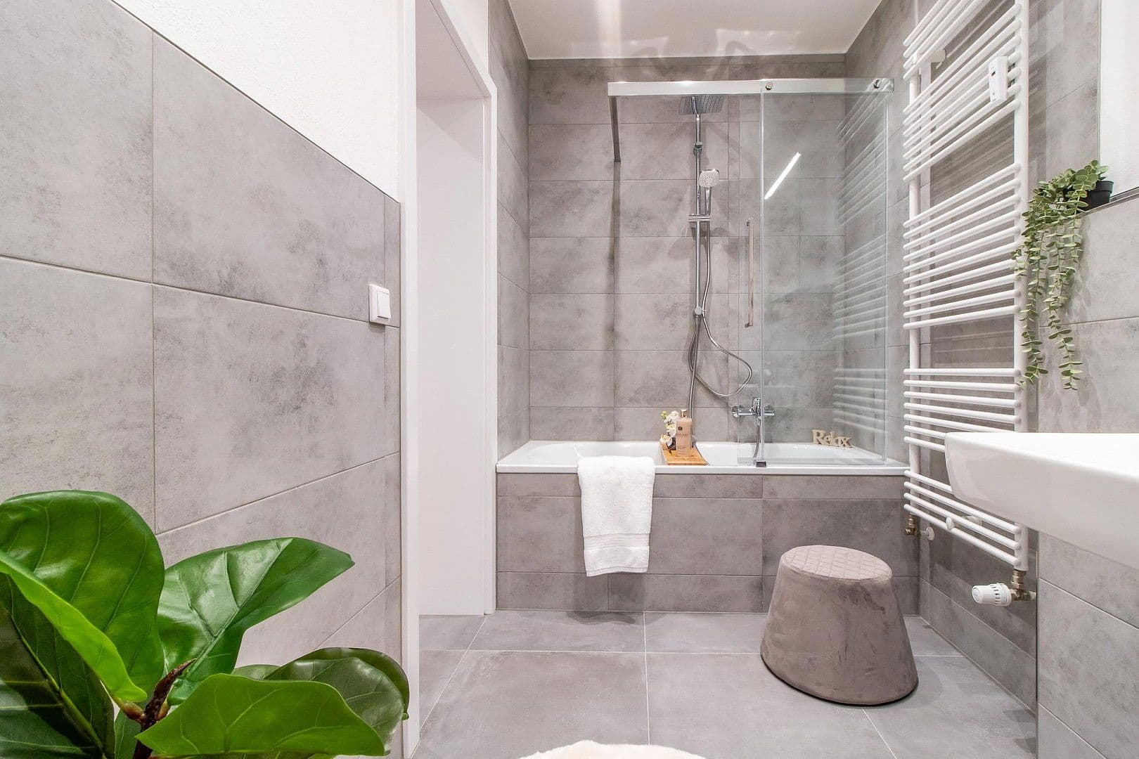 Prodej bytu 4+1 94 m², Chemnitz, Sasko Prodej bytu 4+1 94 m², Chemnitz, Sasko