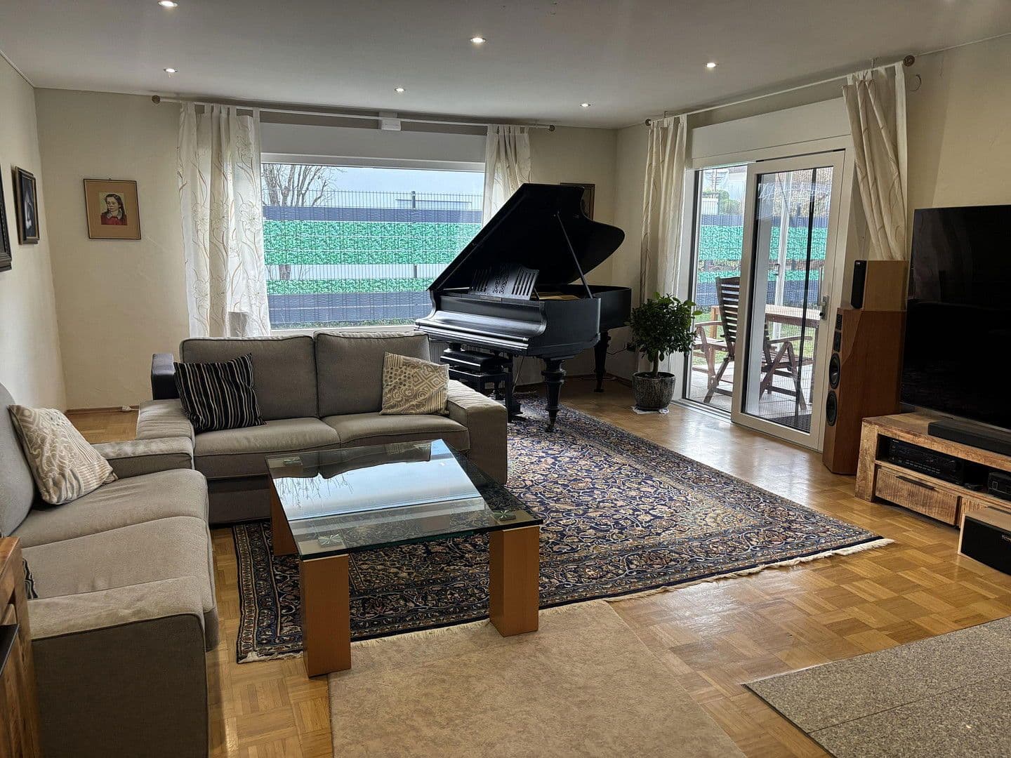 Prodej domu 165 m², pozemek 752 m², Herbolzheim, Bádensko-Württembersko Prodej domu 165 m², pozemek 752 m², Herbolzheim, Bádensko-Württembersko