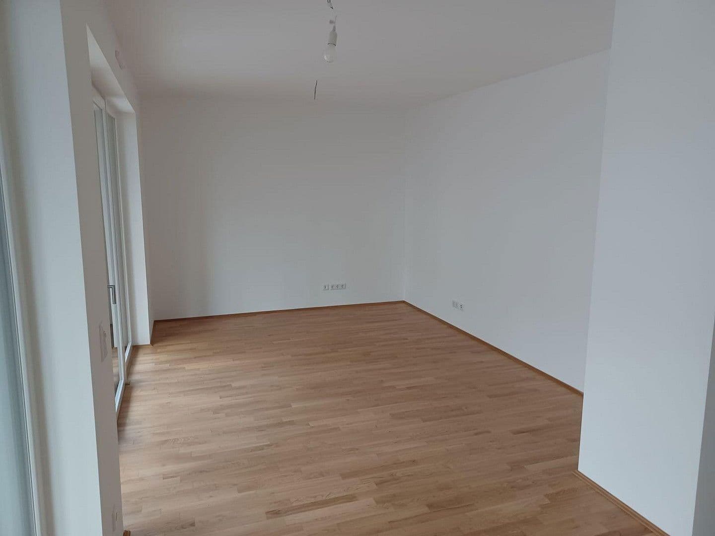 Pronájem bytu 2+1 60 m², Hönower Straße 5, Berlin, Berlín Pronájem bytu 2+1 60 m², Hönower Straße 5, Berlin, Berlín