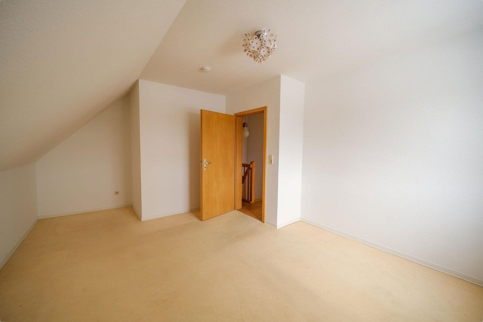 Pronájem domu 73 m², pozemek 222 m², Oldenburg, Dolní Sasko Pronájem domu 73 m², pozemek 222 m², Oldenburg, Dolní Sasko