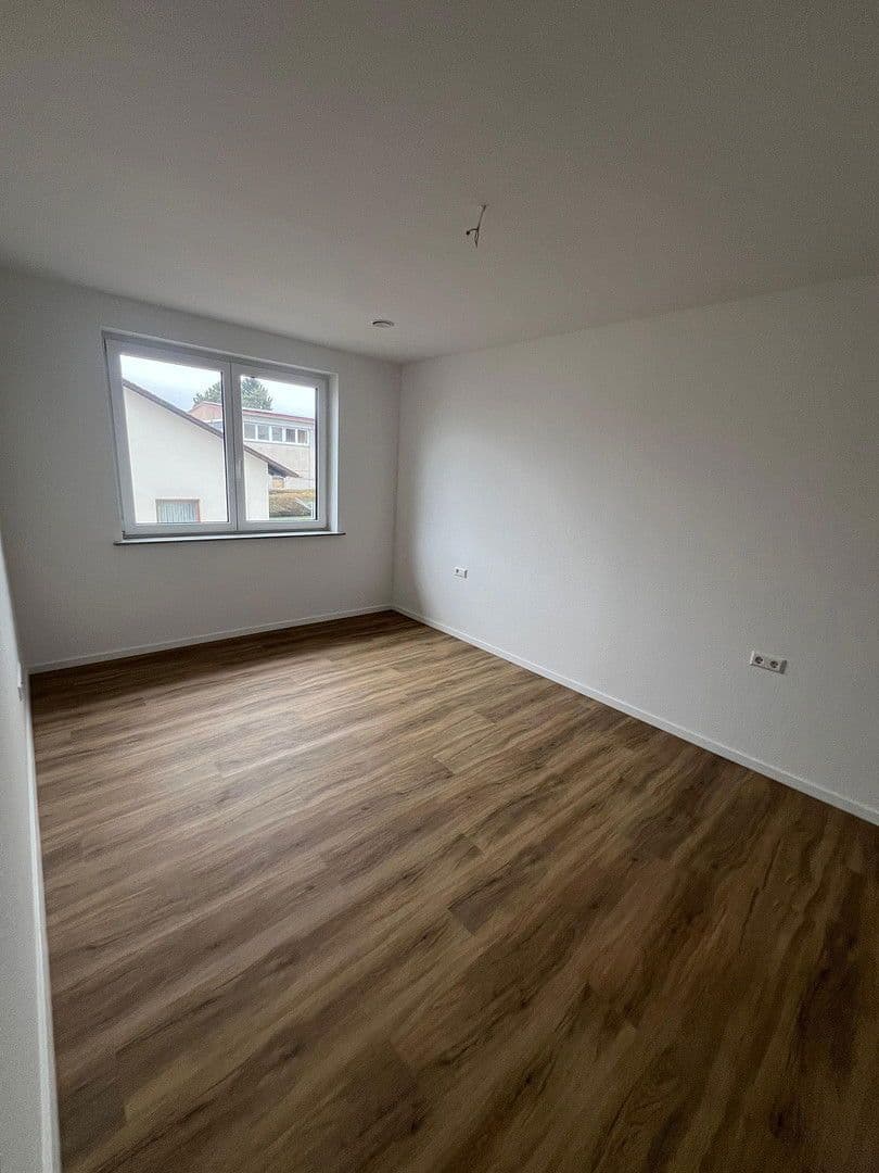 Pronájem bytu 2+1 72 m², Walldürn, Bádensko-Württembersko Pronájem bytu 2+1 72 m², Walldürn, Bádensko-Württembersko