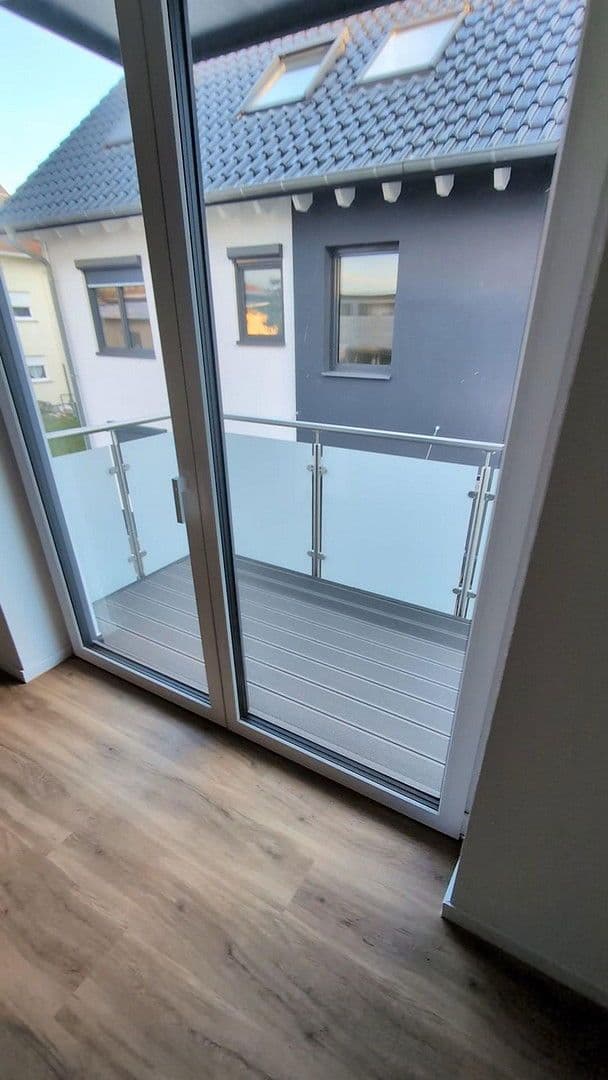 Pronájem bytu 2+1 72 m², Walldürn, Bádensko-Württembersko Pronájem bytu 2+1 72 m², Walldürn, Bádensko-Württembersko