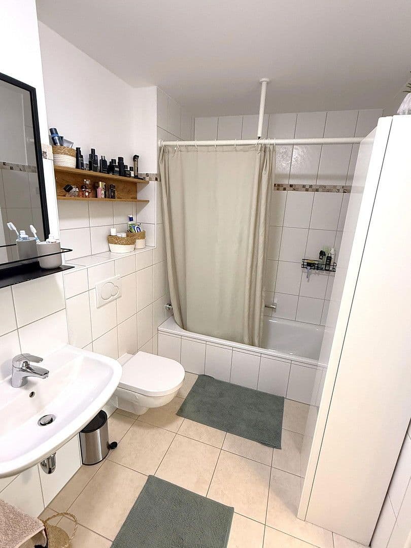 Pronájem bytu 3+1 81 m², Martin-Luther-Str. 10, Grafing, Bavorsko Pronájem bytu 3+1 81 m², Martin-Luther-Str. 10, Grafing, Bavorsko