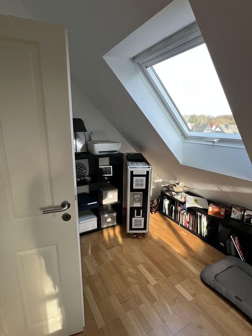 Prodej domu 127 m², pozemek 404 m², Neuss, Severní Porýní-Vestfálsko Prodej domu 127 m², pozemek 404 m², Neuss, Severní Porýní-Vestfálsko