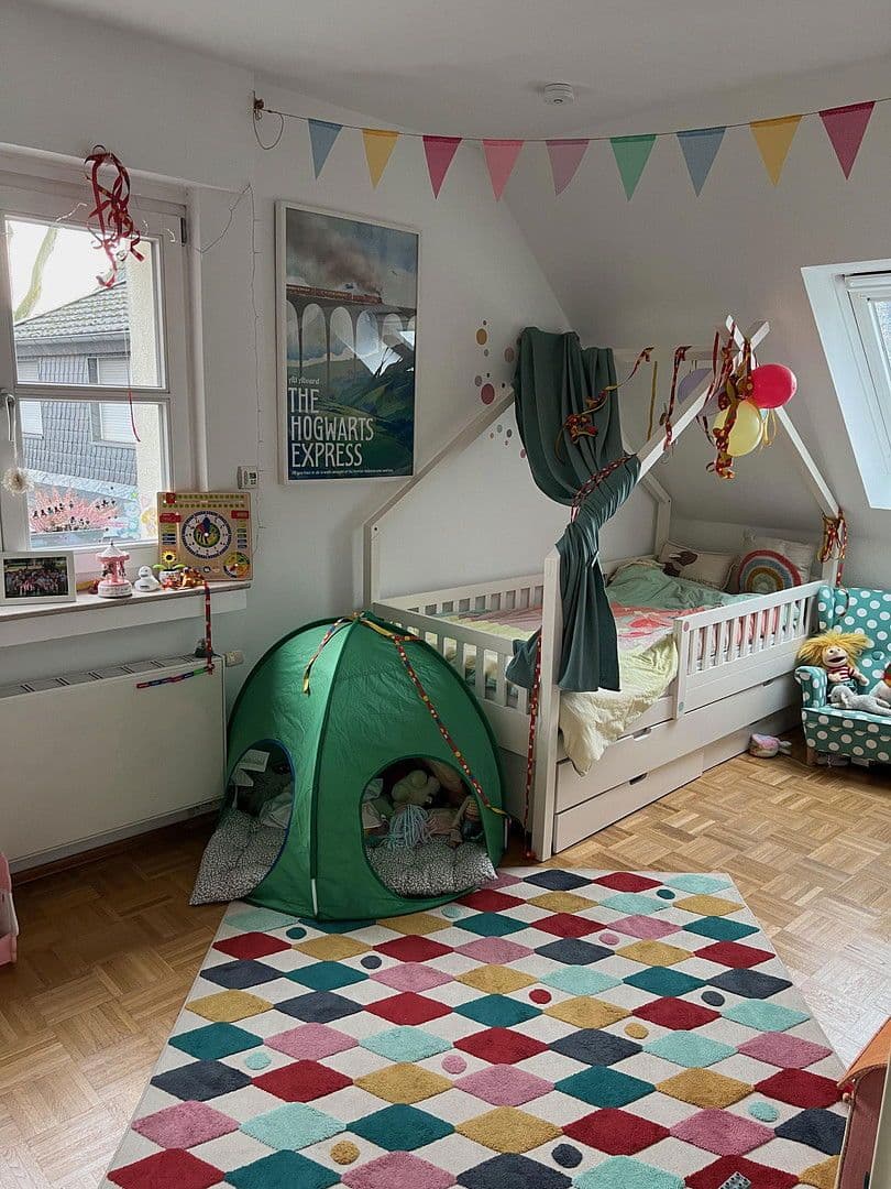 Prodej domu 127 m², pozemek 404 m², Neuss, Severní Porýní-Vestfálsko Prodej domu 127 m², pozemek 404 m², Neuss, Severní Porýní-Vestfálsko