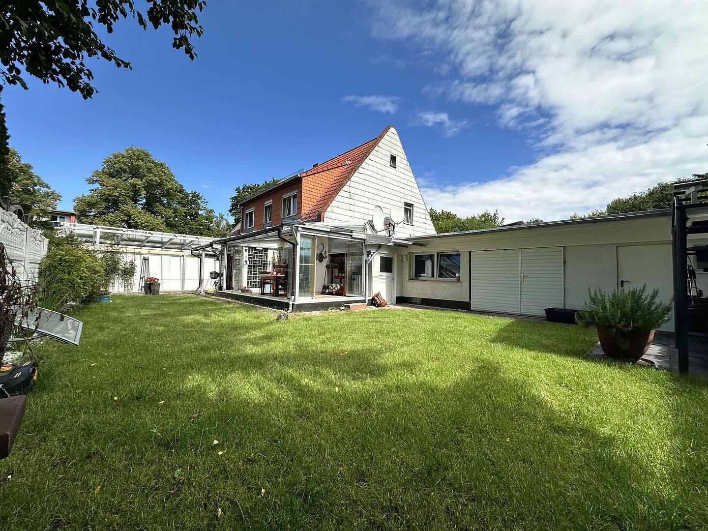 Prodej domu 222 m², pozemek 396 m², Berlin, Berlín Prodej domu 222 m², pozemek 396 m², Berlin, Berlín